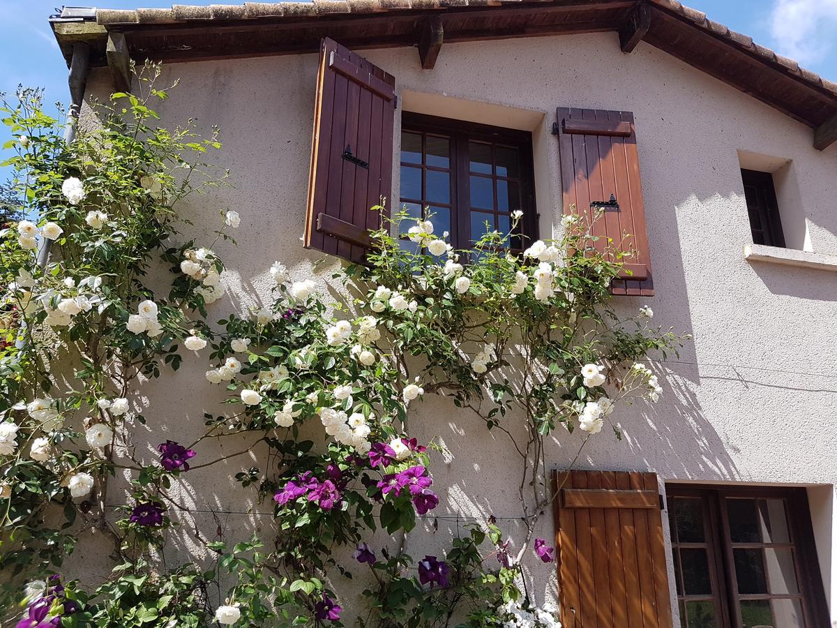 Le Moulin De Charin Bed & Breakfast La Pommeraie-sur-Sèvre Eksteriør bilde